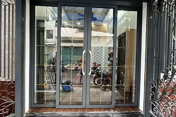Cửa trượt quay nhôm kính Aluvina