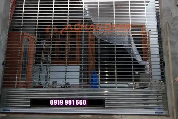 Cửa cuốn khớp vuông inox 304 (13×26)