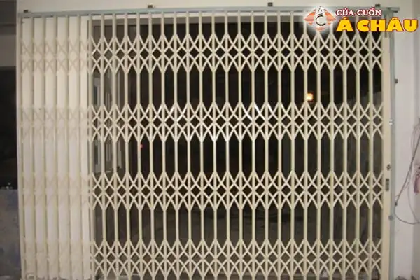 Cửa kéo Đài Loan tôn mạ màu không lá U 6 Zem