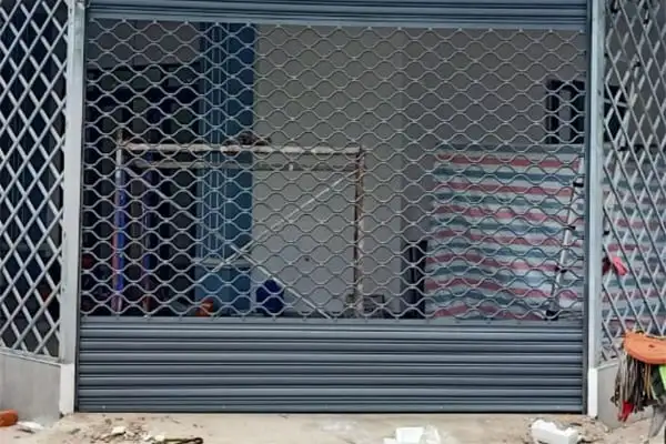 Cửa cuốn sơn tĩnh điện lưới mắc võng
