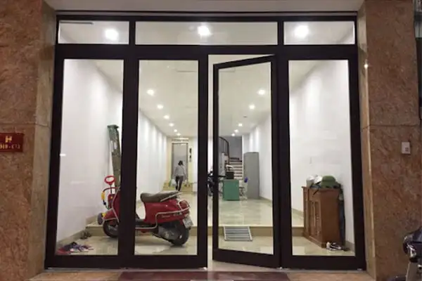 Cửa đi mở quay 2 cánh nhôm XingfaWindow
