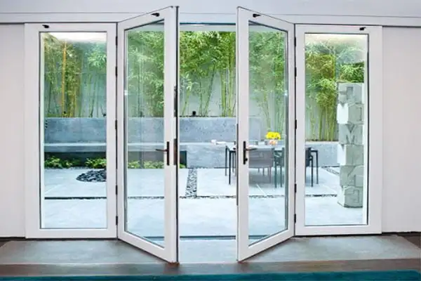 Cửa đi mở quay 4 cánh nhôm XingfaWindow