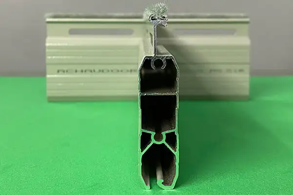 Cửa cuốn Đức khe thoáng AChauDoor MS 1051R