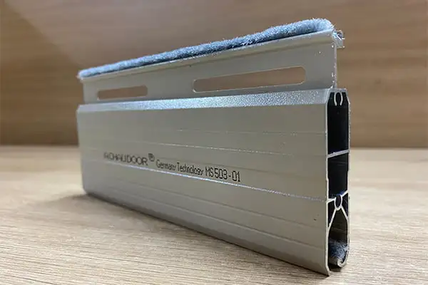 Cửa cuốn Đức khe thoáng AChauDoor MS 503