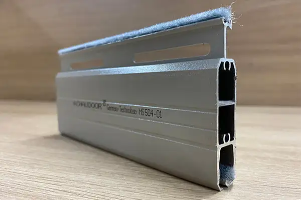 Cửa cuốn Đức khe thoáng AChauDoor MS 504