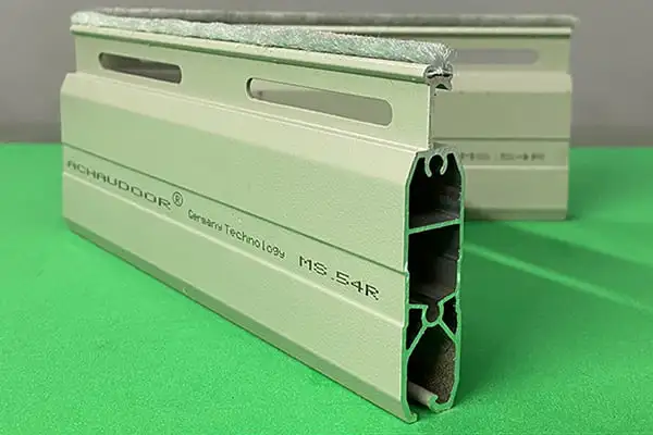 Cửa cuốn Đức khe thoáng AChauDoor MS 54R