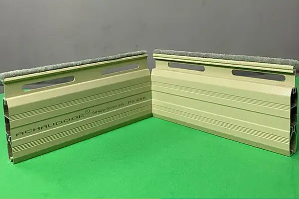 Cửa cuốn Đức khe thoáng AChauDoor MS 68R