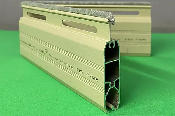 Cửa cuốn Đức khe thoáng AChauDoor MS 76R