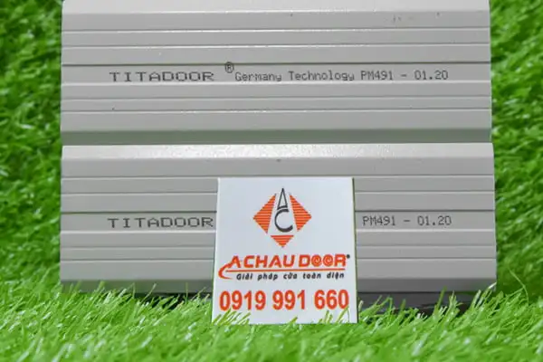 Cửa cuốn Đức Titadoor PM491