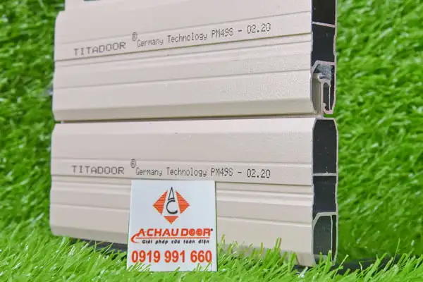 Cửa Cuốn Đức Titadoor PM49S