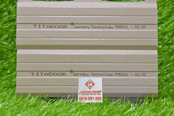 Cửa cuốn Đức Titadoor PM501K