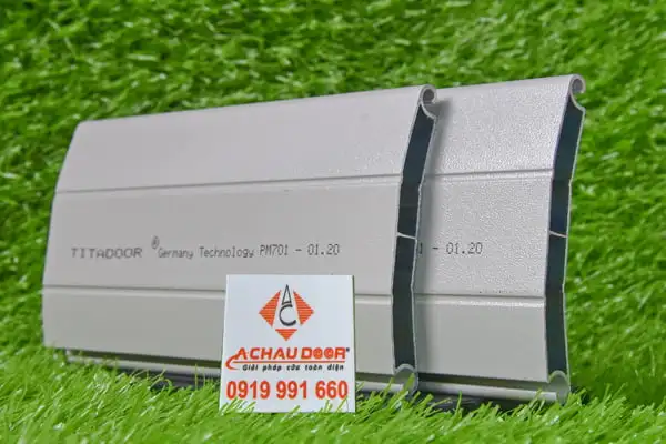 Cửa cuốn Đức Titadoor PM701