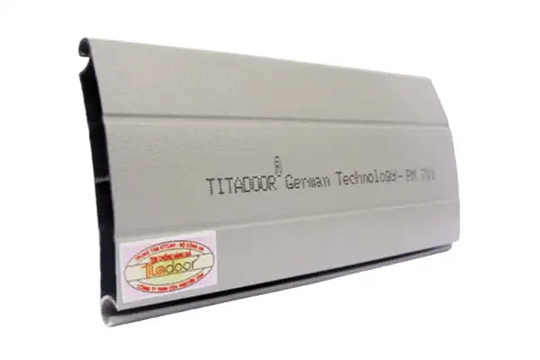 Cửa cuốn Đức Titadoor PM701