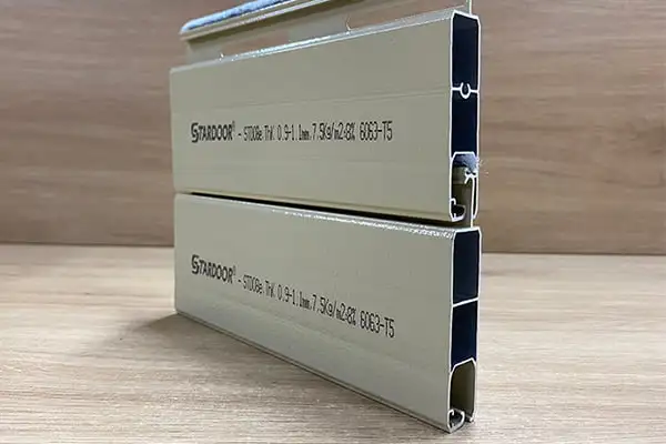 Cửa cuốn Đức Stardoor STD08E