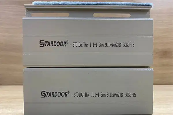 Cửa cuốn Đức Stardoor STD10E
