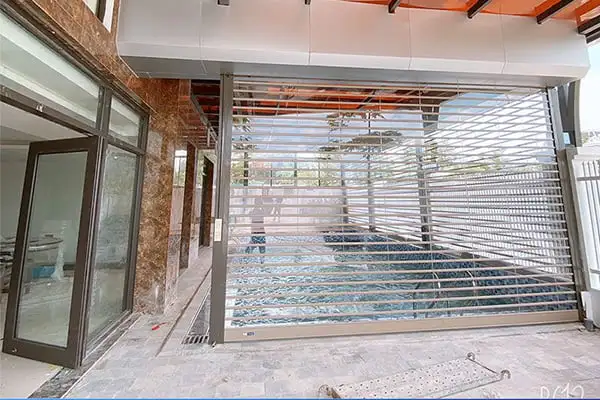 Cửa cuốn Đức Titadoor Polycarbonate