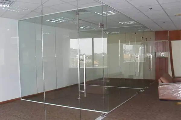 Cửa Nhôm Kính Cường Lực 10 Ly Mở 1 Cánh