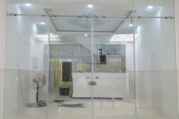 Cửa Nhôm Kính Cường Lực 2 Cánh Lùa