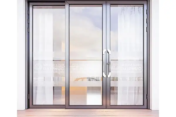 Cửa nhôm trượt quay 3 cánh màu nâu cà phê