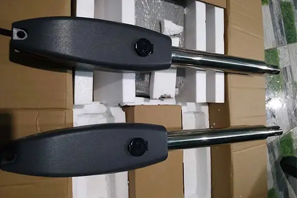 Motor Tay Đòn YH Trung Quốc 700kg/2 Cánh