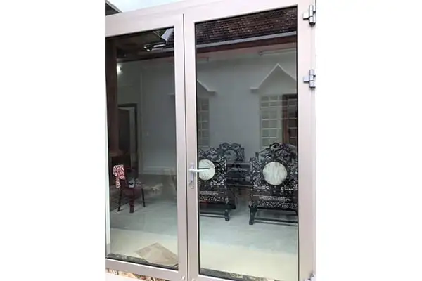 Cửa đi 2 cánh mở quay nhôm Maxpro JP hệ 65