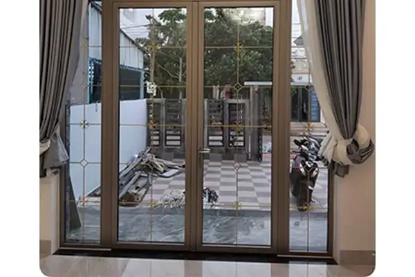 Cửa đi mở quay 2 cánh nhôm Maxpro hệ 55