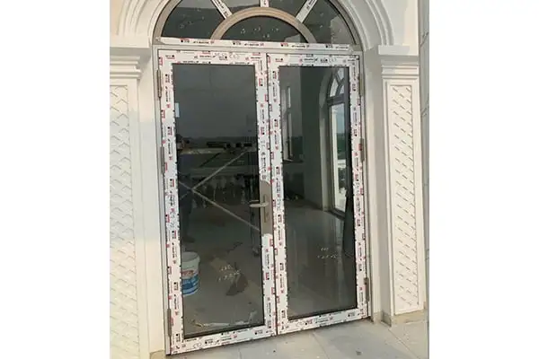 Cửa đi mở quay 2 cánh nhôm Maxpro hệ 55