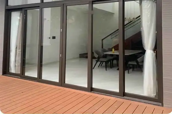Cửa đi lùa 3 cánh nhôm Maxpro hệ 93