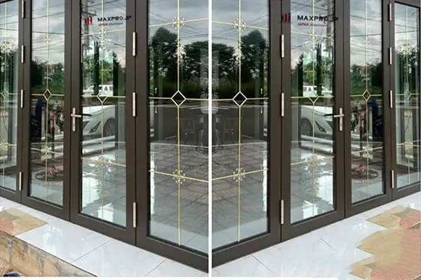 Vách kính khung nhôm Maxpro hệ 83