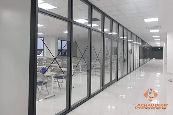 Vách kính khung nhôm Maxpro hệ 55