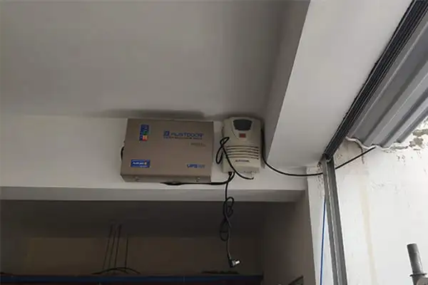 Bình Lưu Điện AD15 Austdoor