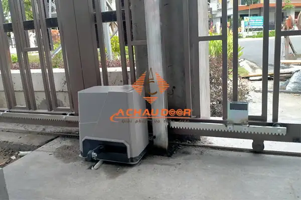 Cổng trượt tự động Italia