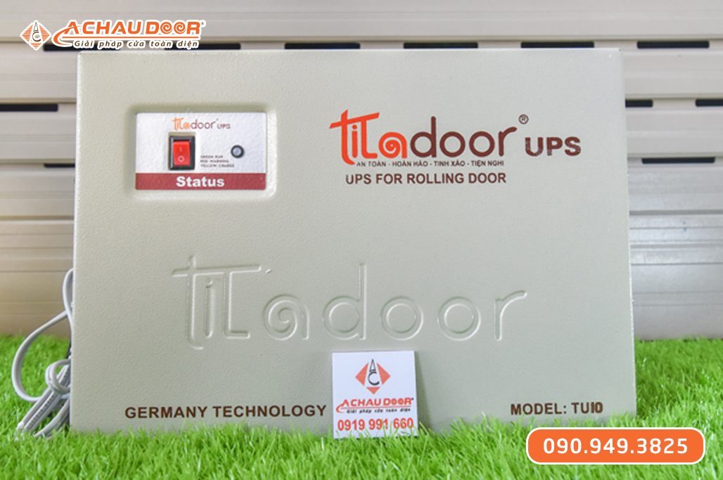 Bình Lưu Điện Cửa Cuốn Titadoor TU10