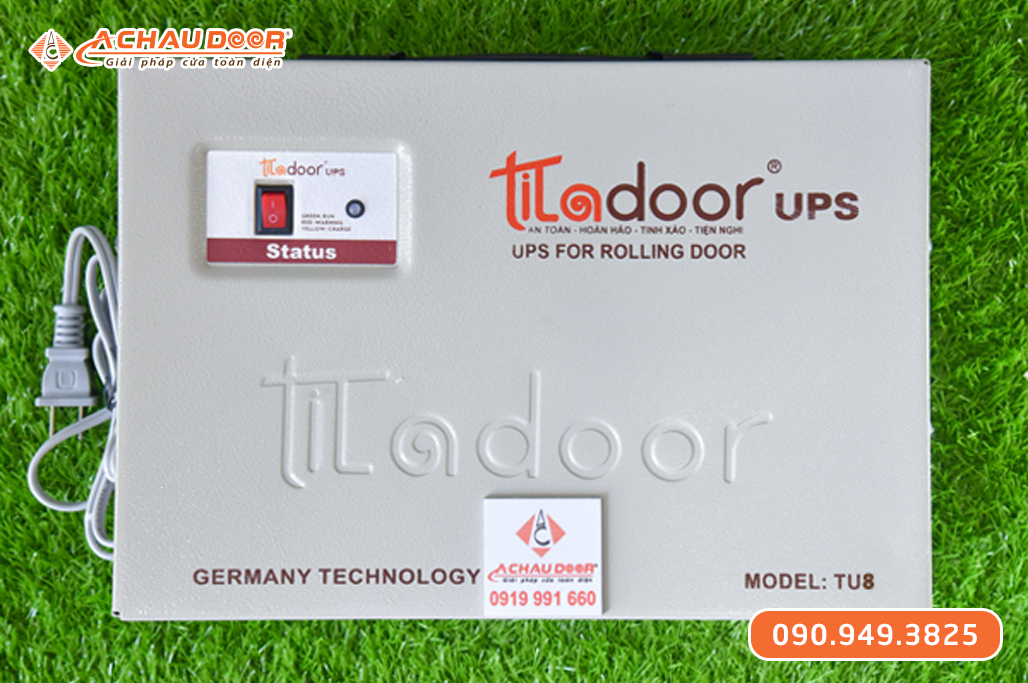 Bình Lưu Điện Cửa Cuốn Titadoor TU8