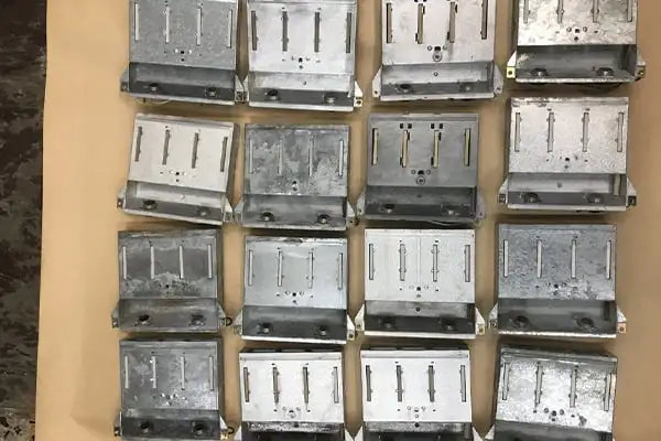 Cơ cấu giữ cổng 250*150, 5 ly