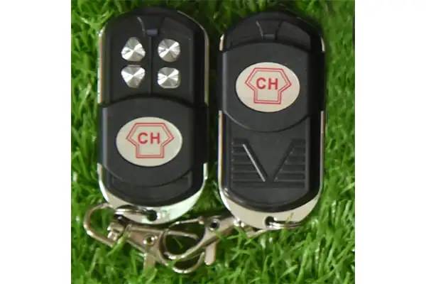 Remote cửa cuốn CH-F9
