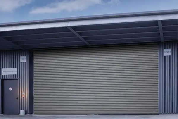 Cửa Cuốn Nhà Xưởng Austdoor ST100-12
