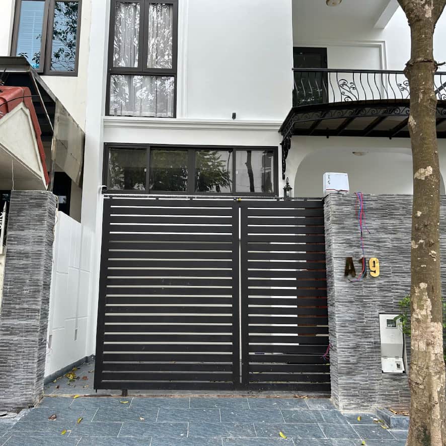 Motor cổng lùa tự động