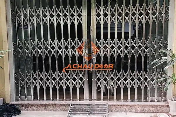 Báo giá cửa xếp Inox cao cấp