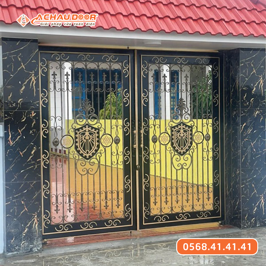 Cổng Sắt Mỹ Thuật