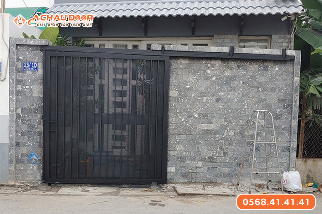 Cửa cổng sắt lùa treo