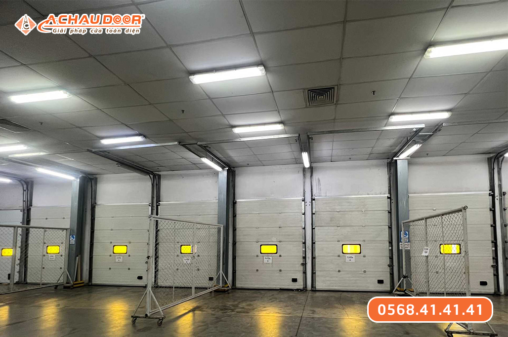 Cửa cuốn trượt trần
