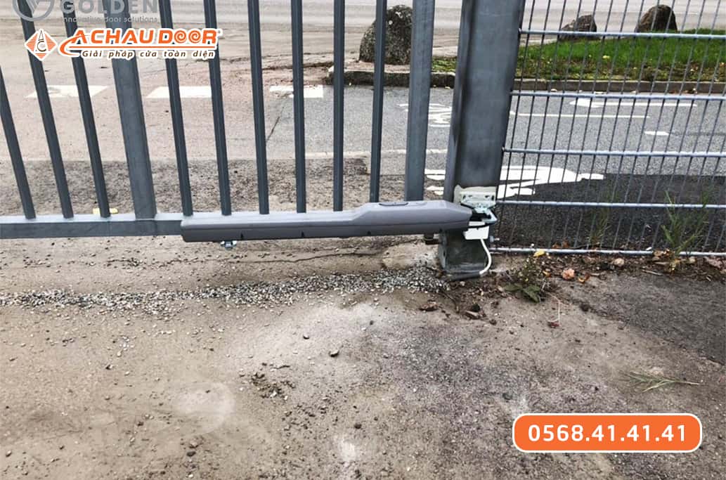 Motor cổng tay đòn tự động