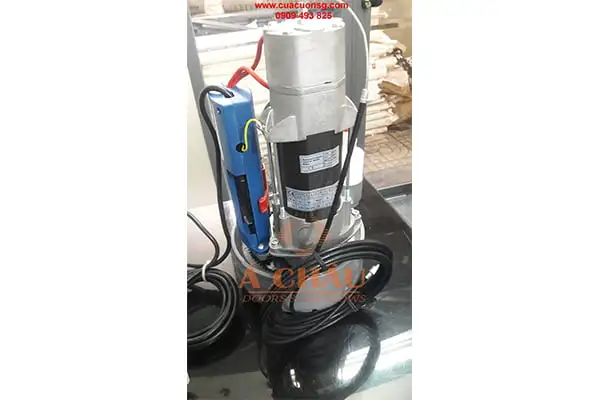 Motor dùng cho cửa cuốn kéo tay A Chau Speed Matic