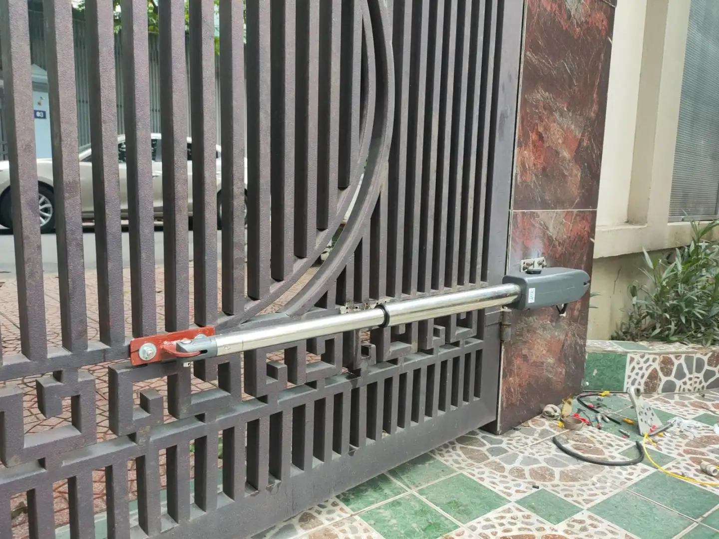Cổng tự động tay đòn Trung Quốc