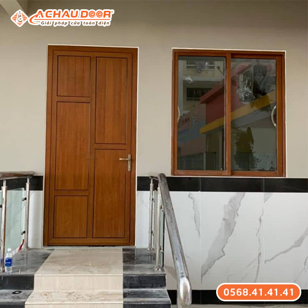 Cửa nhôm 1 cánh giả gỗ cho lối đi chính