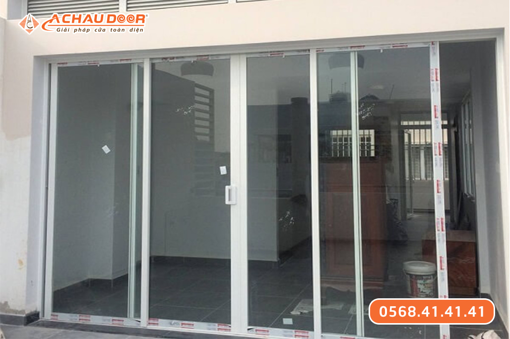 Cửa nhôm màu trắng