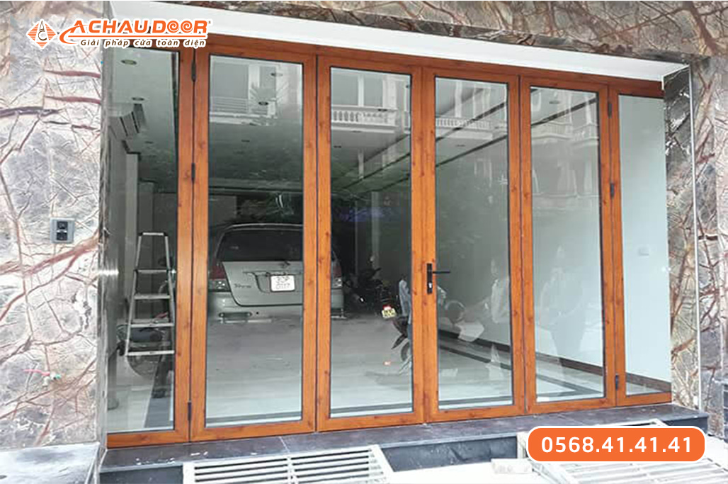 Cửa nhôm giả gỗ 4 cánh