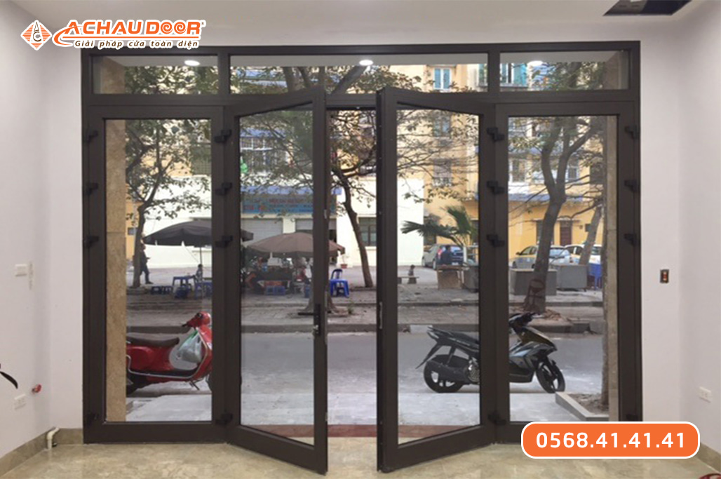 Cửa nhôm kính 4 cánh mở quay