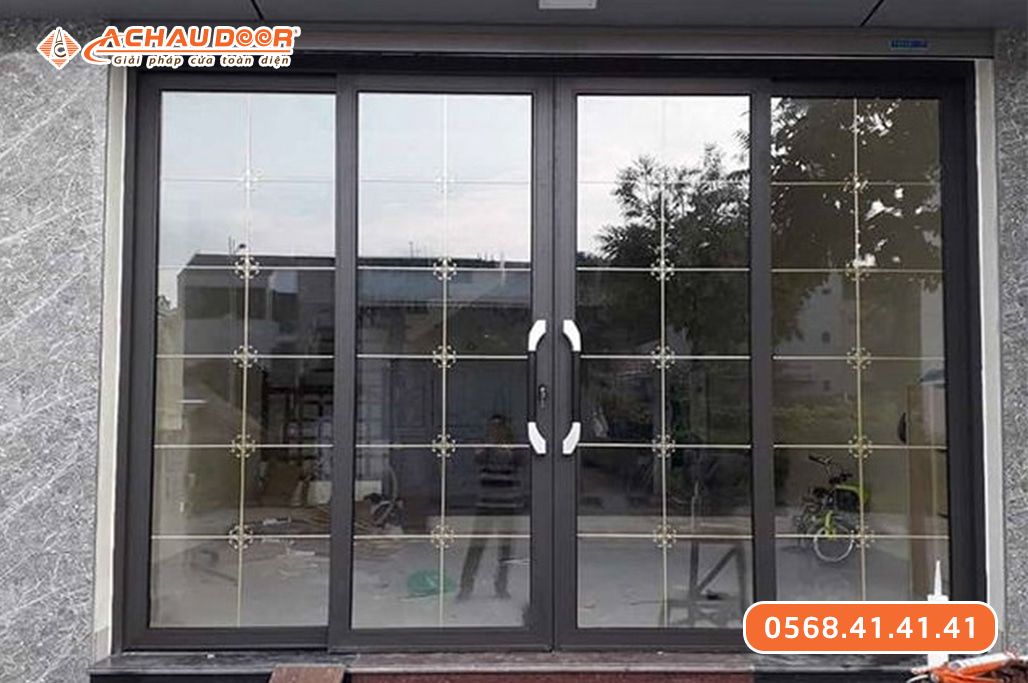 Cửa lùa nhôm kính 4 cánh